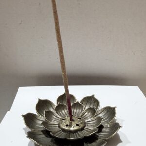 Porta Sahumerio Flor de Loto – Metálico Dorado 🪷✨
