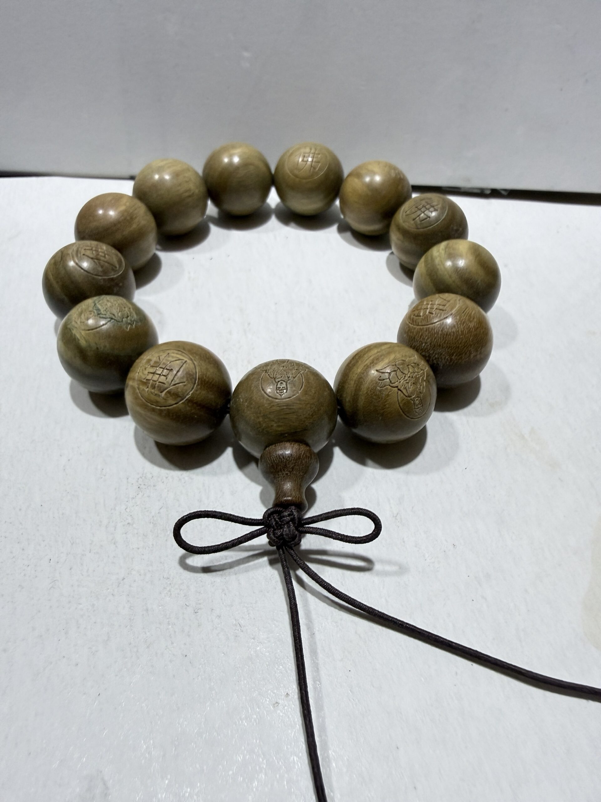 Pulseras rosarios budistas de Sandalo