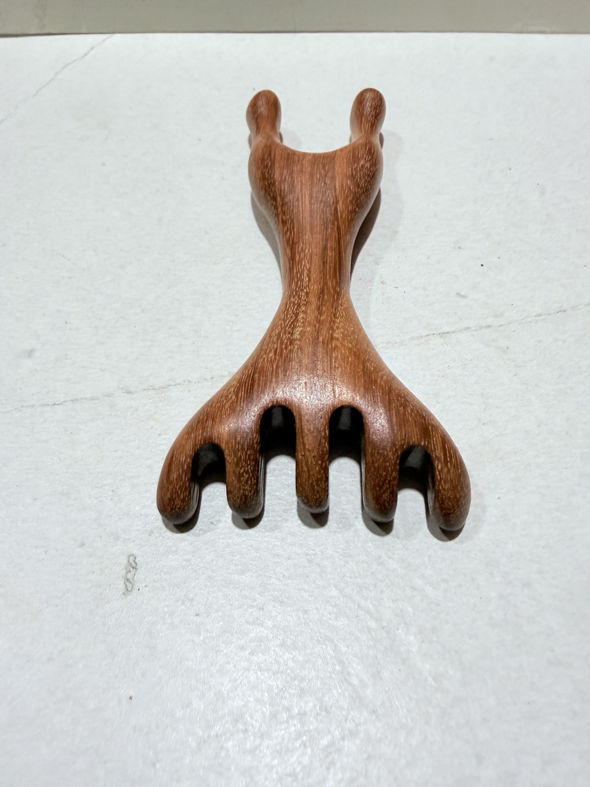 Peine Gua Sha de Madera | Masajeador Capilar y Facial de Maderoterapia - Imagen 2